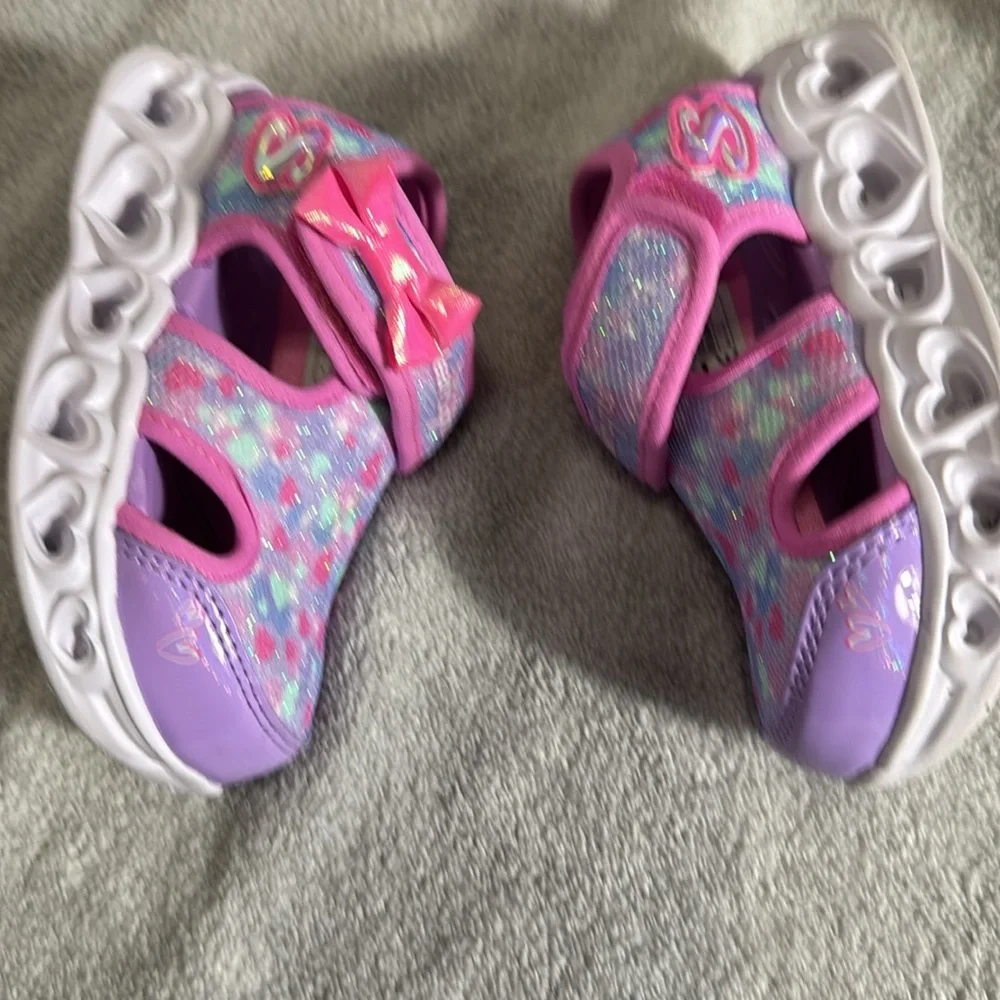 Skechers brighten up